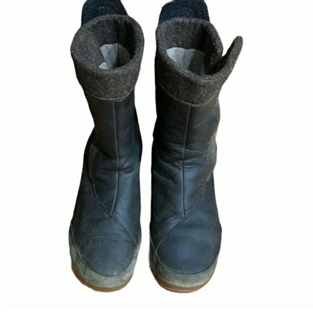 TEVA Haley Waterproof Snow Boot Sz 6.5